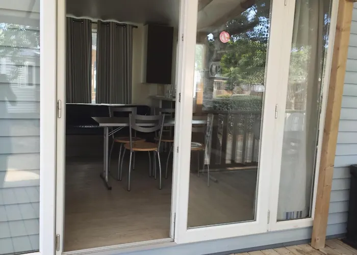 Mobilhome Climatise Et Ombrage