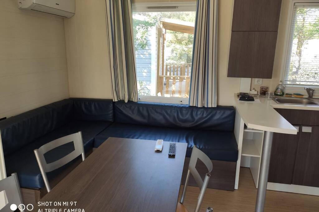 Apartment Mobilhome Climatise Et Ombrage *